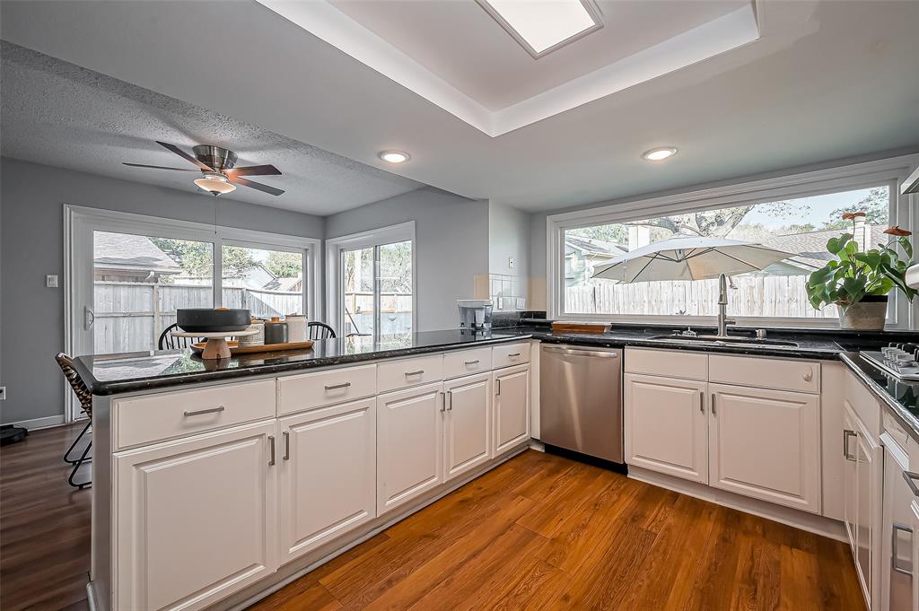 Sugar Land, Texas 77479, United States, 4 Bedrooms Bedrooms, ,3 BathroomsBathrooms,Residential,Active,127869