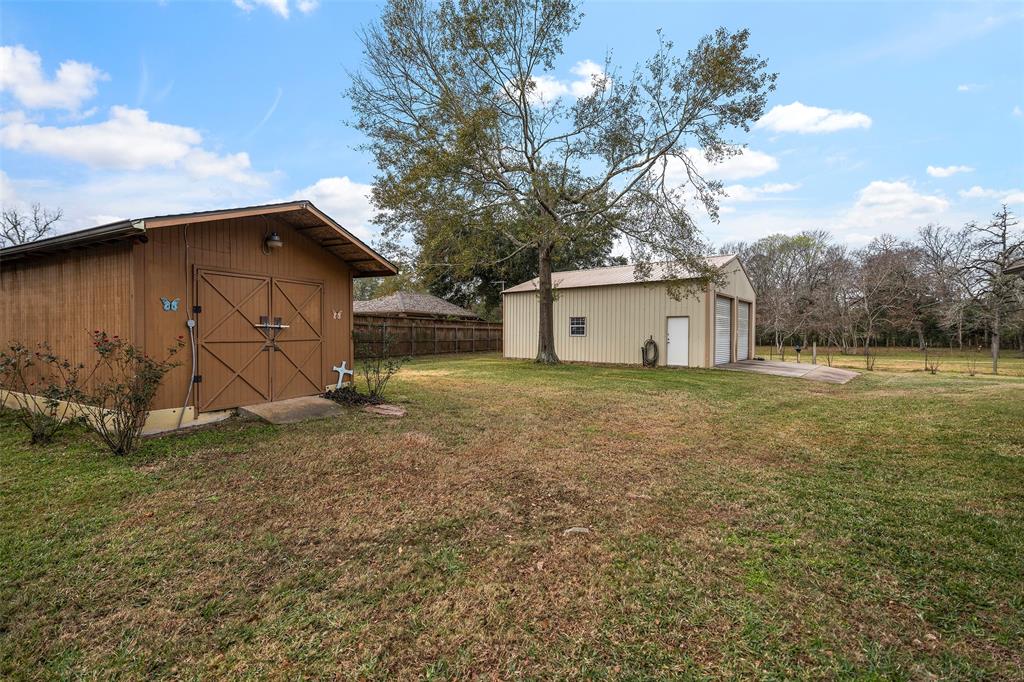 12219 Pine Burr Lane, Pinehurst, Texas image 31