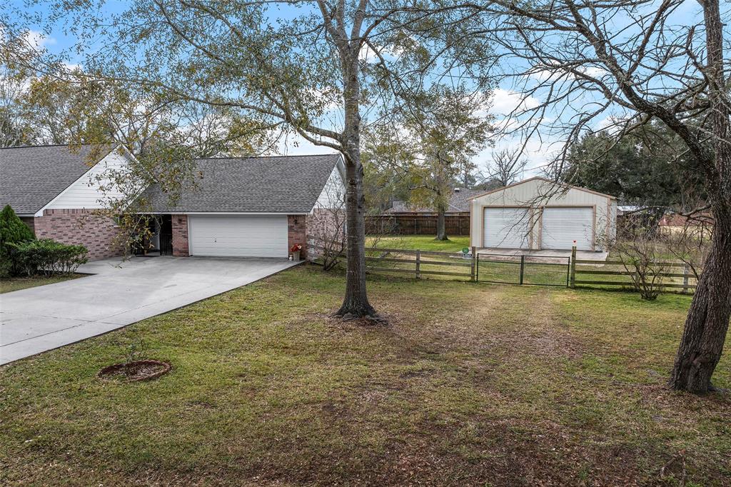 12219 Pine Burr Lane, Pinehurst, Texas image 4