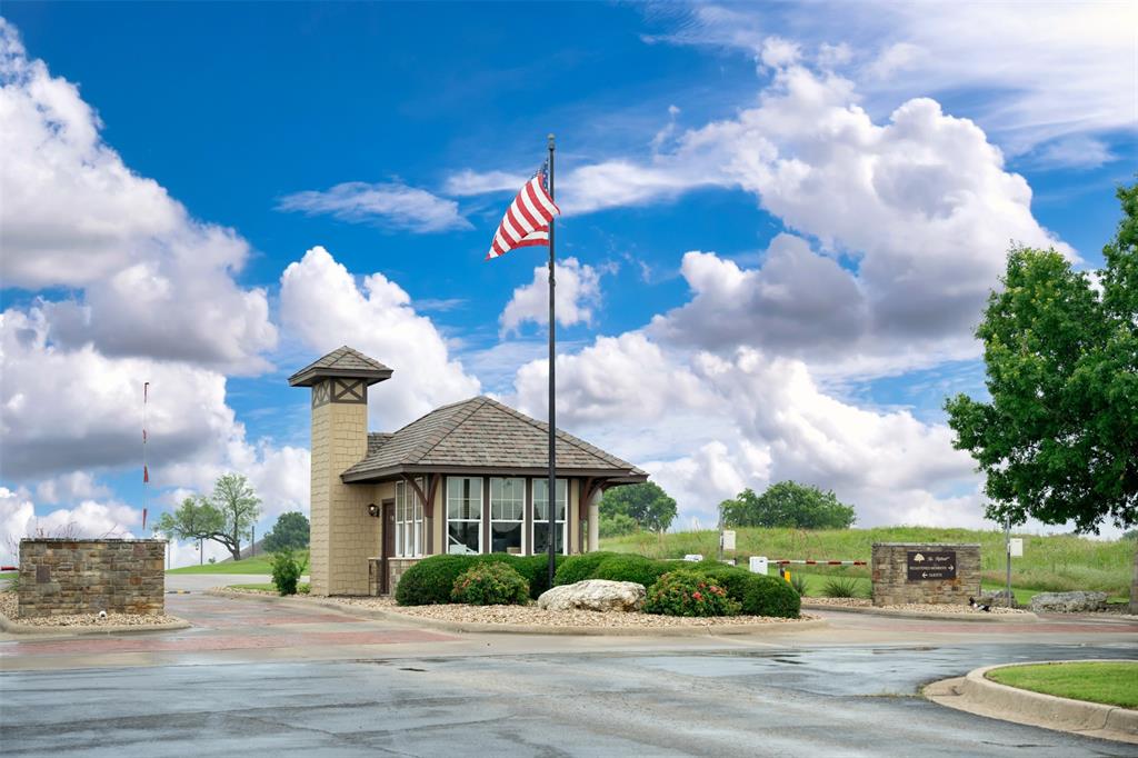 8012 Scotscraig Drive, Cleburne, Texas image 5
