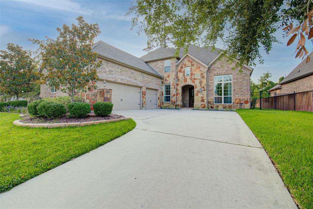163 N Almondell Way, The Woodlands, Texas image 2