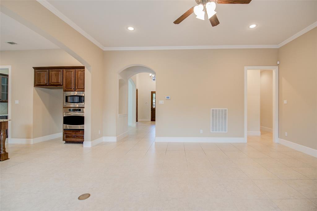 163 N Almondell Way, The Woodlands, Texas image 19