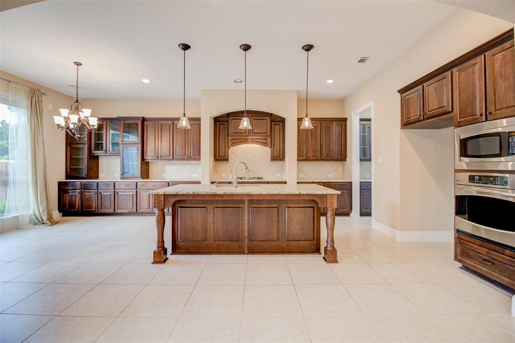 163 N Almondell Way, The Woodlands, Texas image 21