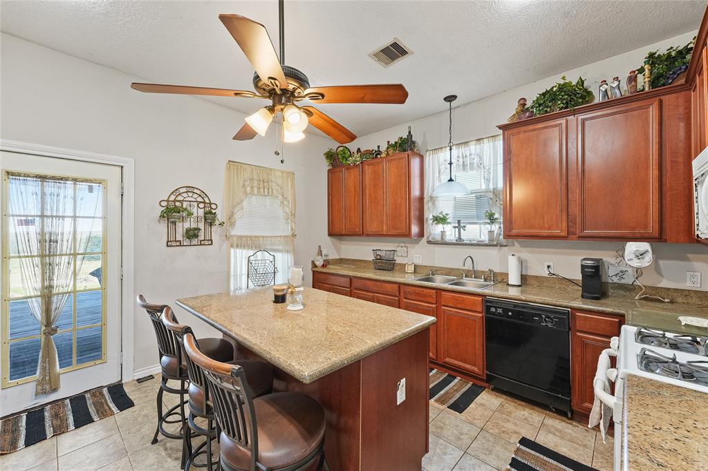 8515 Sandy Hill Road, Brenham, Texas image 10