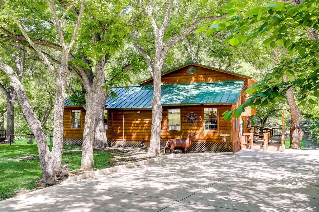 1806 Ponderosa Drive