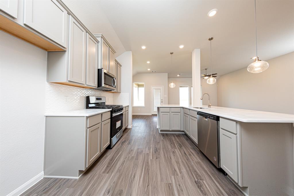 3081 Mistflower Trail, Brookshire, Texas image 12