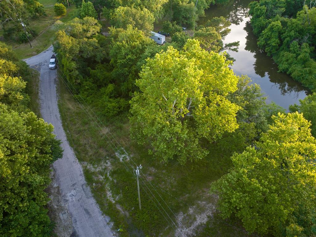 199 Fishermans Trail Trl, Huntsville, Texas image 1