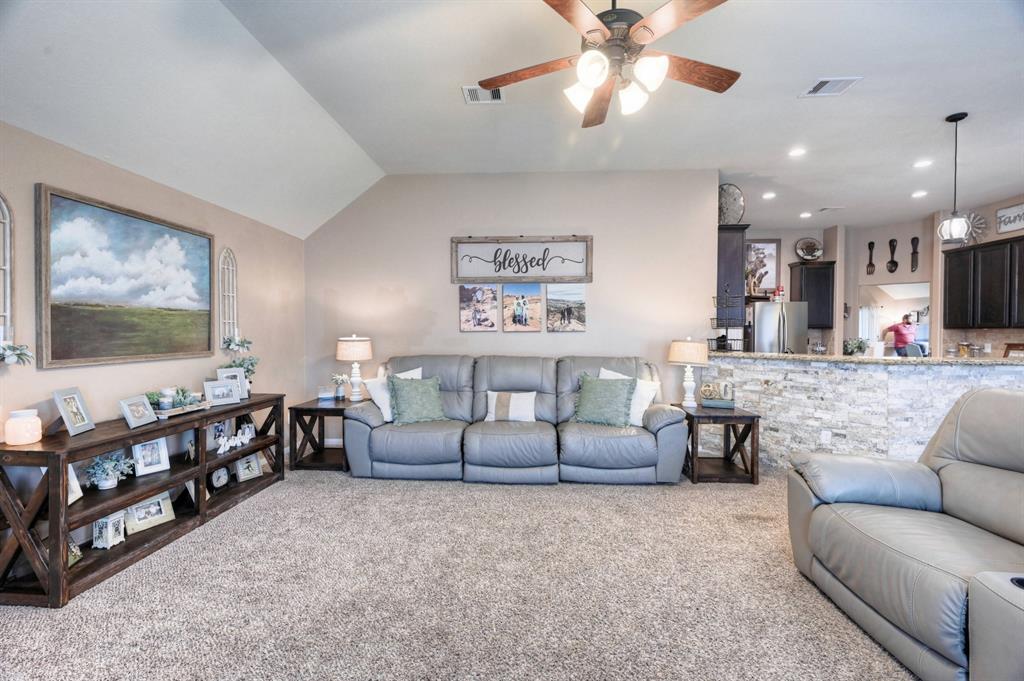 1520 Mexia Spring Court, League City, Texas image 20