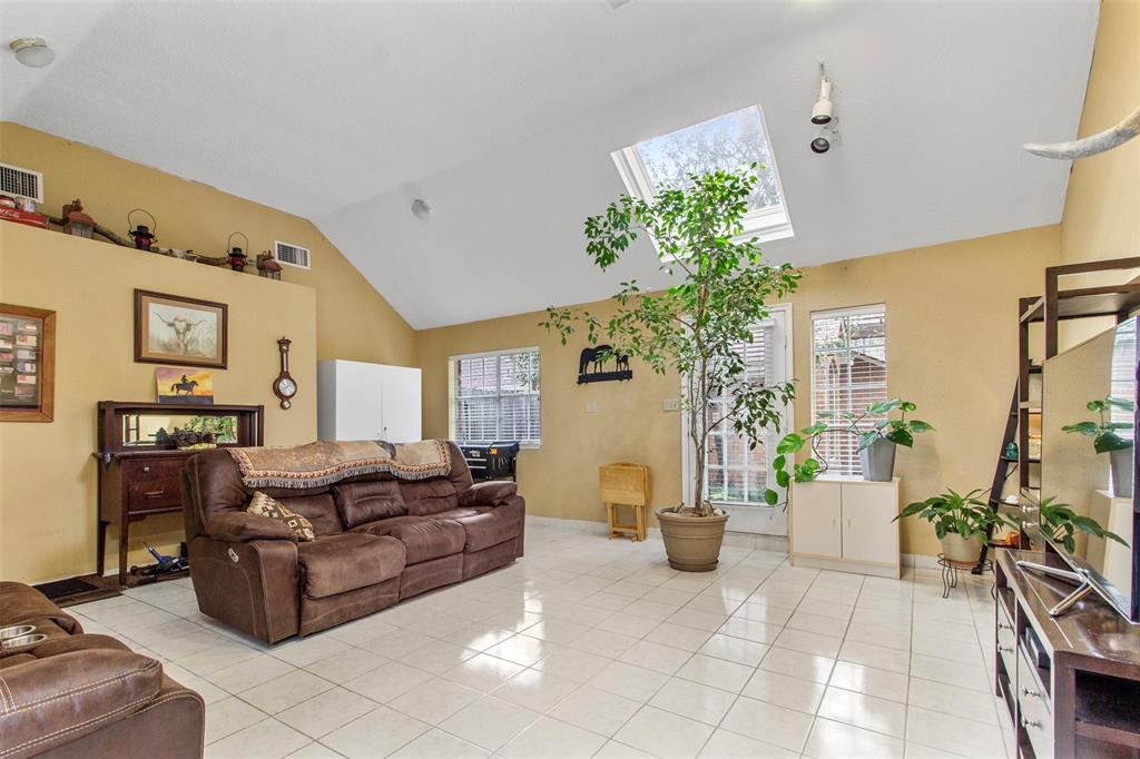 5015 Shady Maple Drive, Houston, Texas image 24