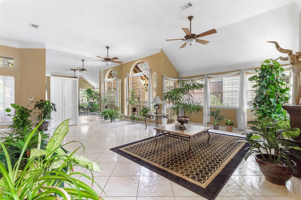 5015 Shady Maple Drive, Houston, Texas image 10