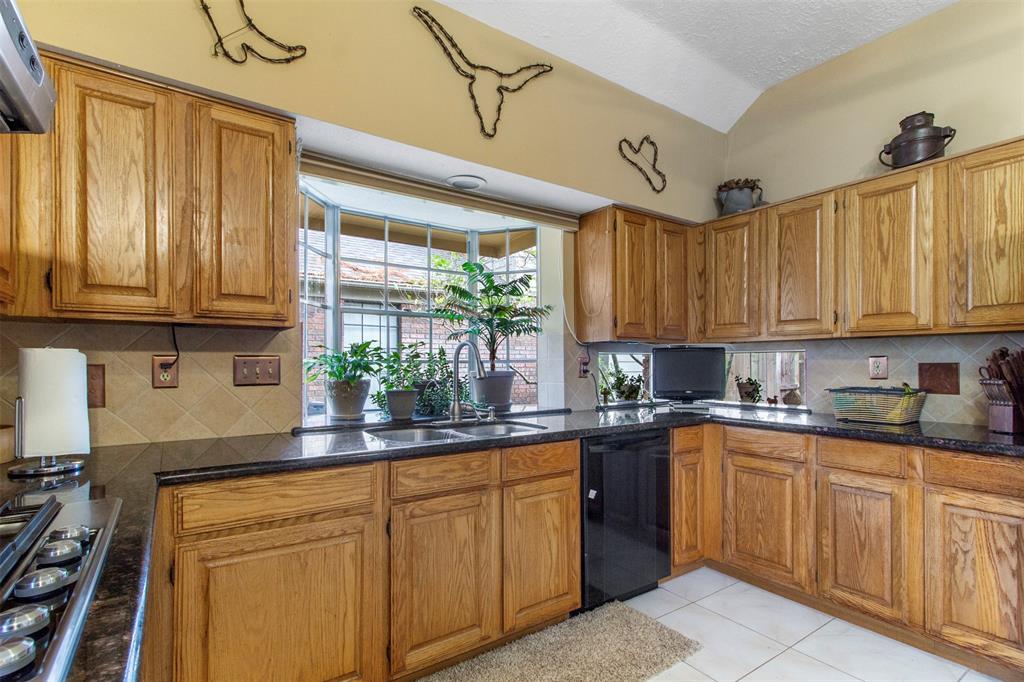 5015 Shady Maple Drive, Houston, Texas image 20