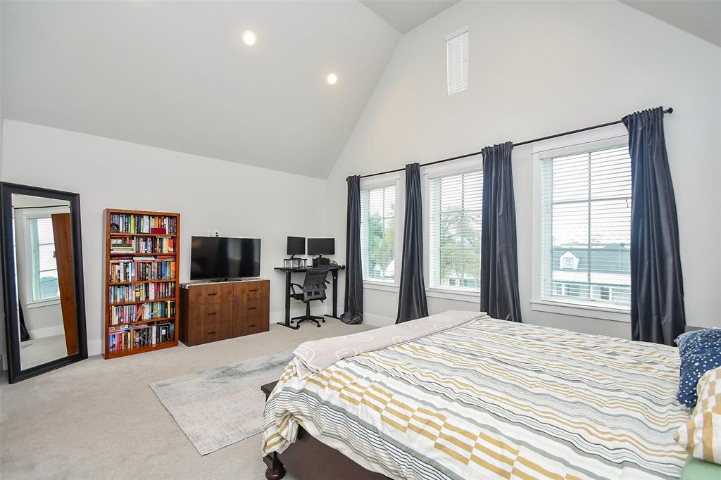 Houston, Texas 77008, United States, 4 Bedrooms Bedrooms, ,3 BathroomsBathrooms,Residential,Pending,104505