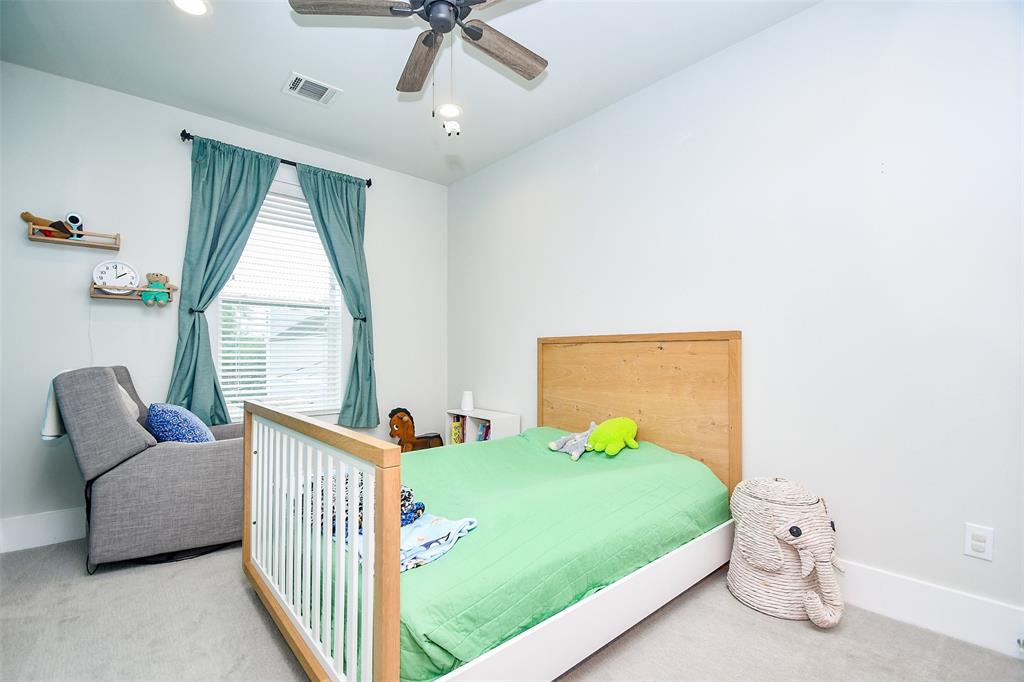 Houston, Texas 77008, United States, 4 Bedrooms Bedrooms, ,3 BathroomsBathrooms,Residential,Pending,104505