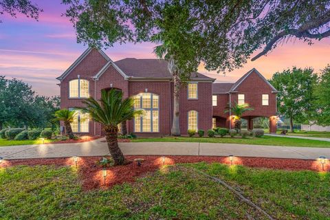 Single Family Residence in Richmond TX 5519 Bridlewood Drive.jpg