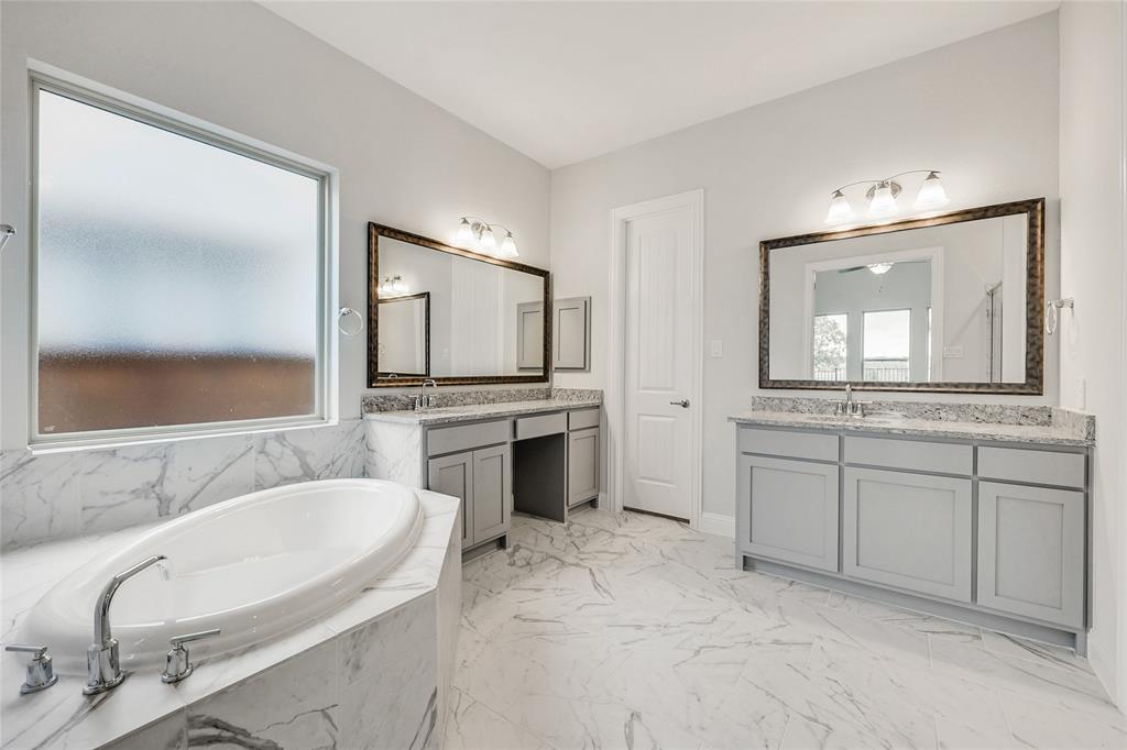 322 Blue River Trail, Rosenberg, Texas image 10