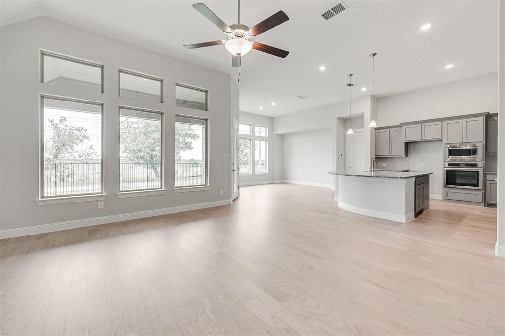 322 Blue River Trail, Rosenberg, Texas image 3