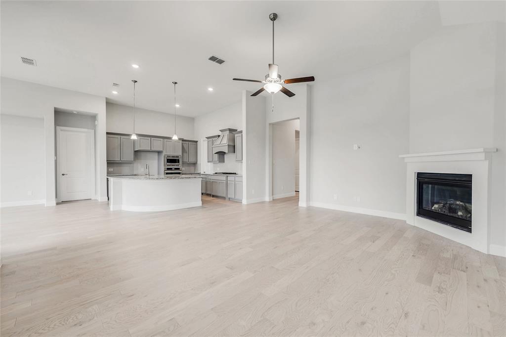 322 Blue River Trail, Rosenberg, Texas image 4