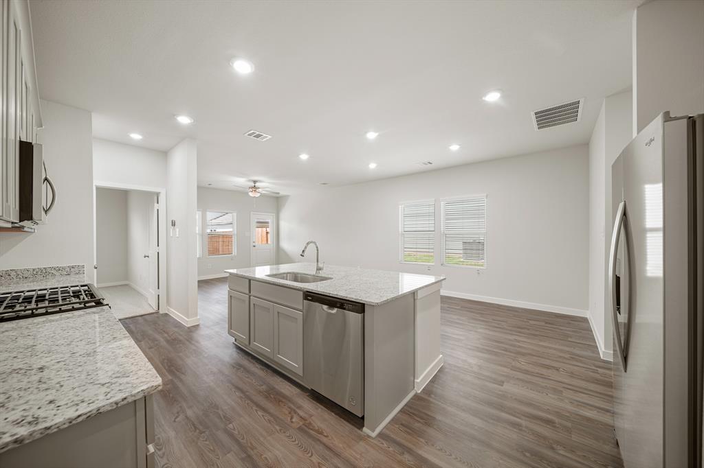 3910 Accolade Crossing Xing, Brookshire, Texas image 7