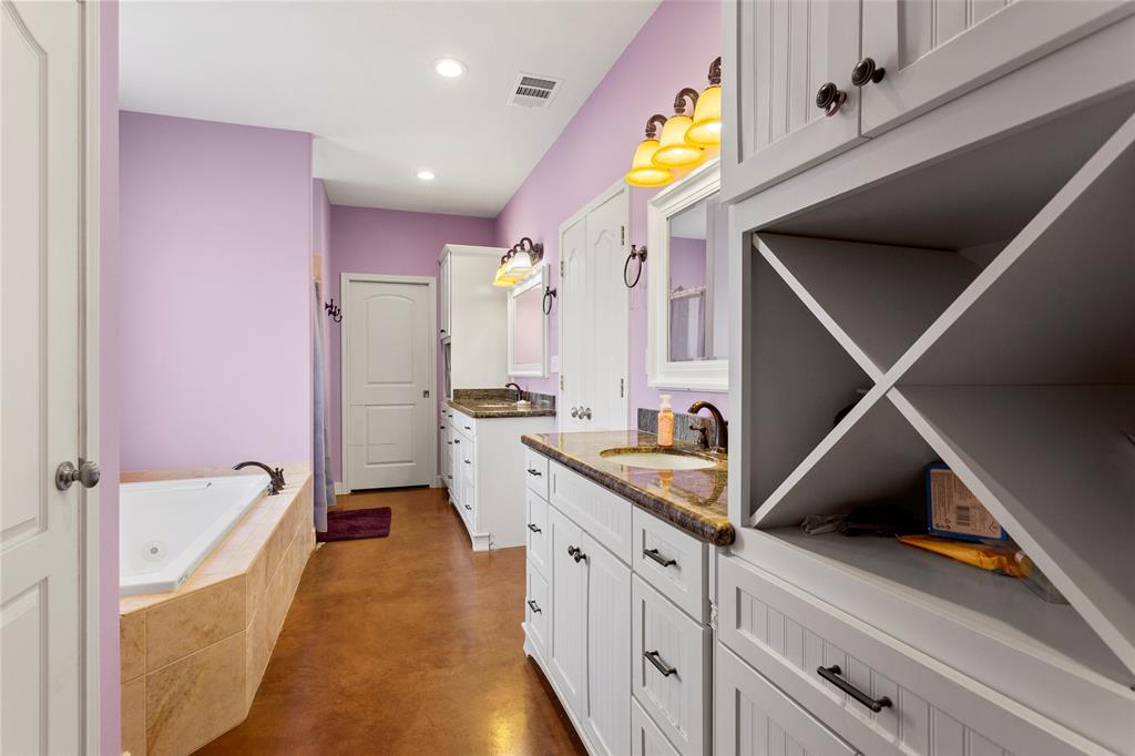5750 Cedar Hill Road, Brenham, Texas image 27