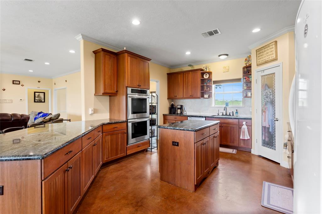 5750 Cedar Hill Road, Brenham, Texas image 20