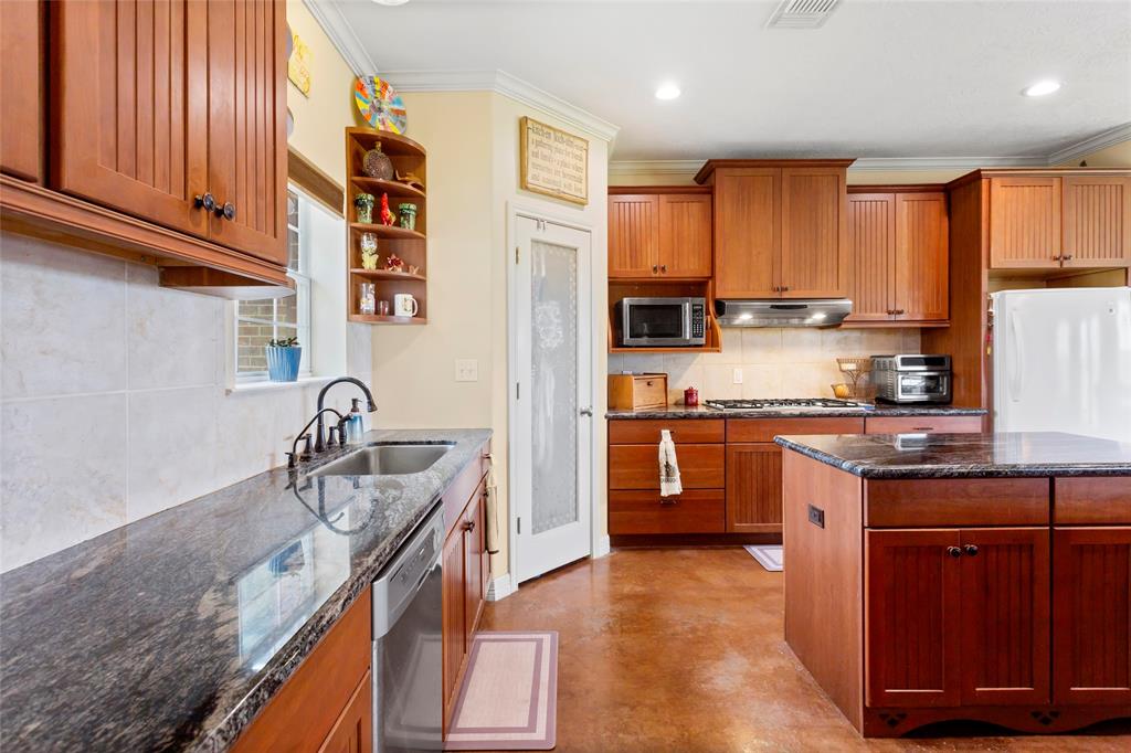 5750 Cedar Hill Road, Brenham, Texas image 21