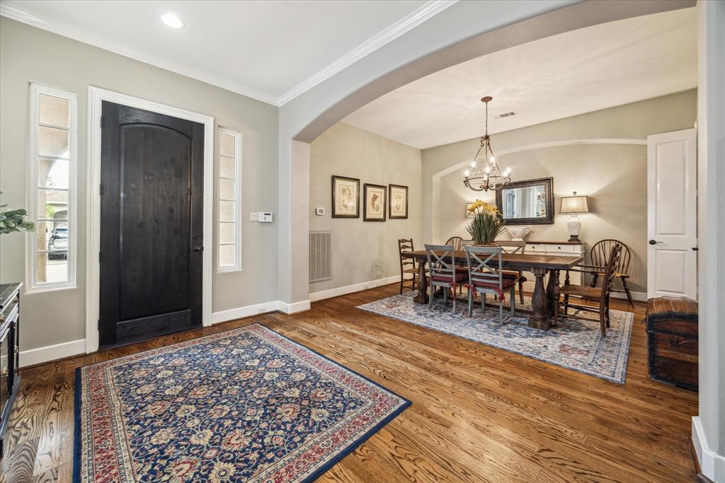 2727 Stuart Manor Manor