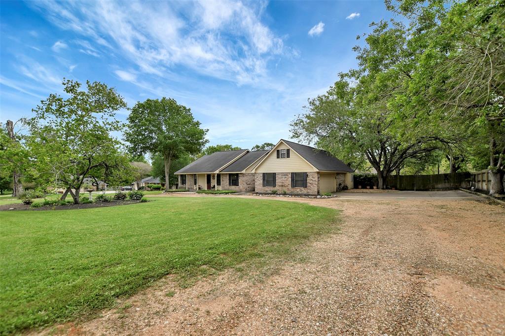 2116 N Berlin Road, Brenham, Texas image 3