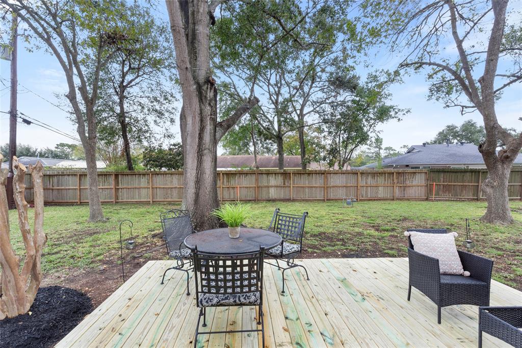 2703 Wilshire Circle, Pearland, Texas image 31