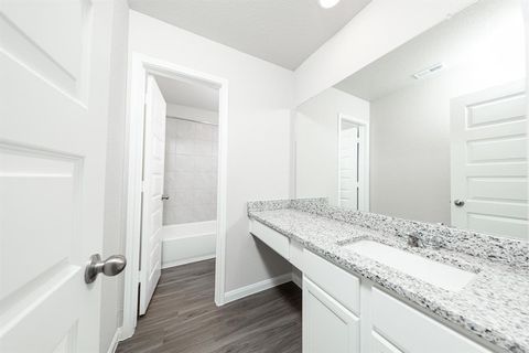 A home in Rosharon
