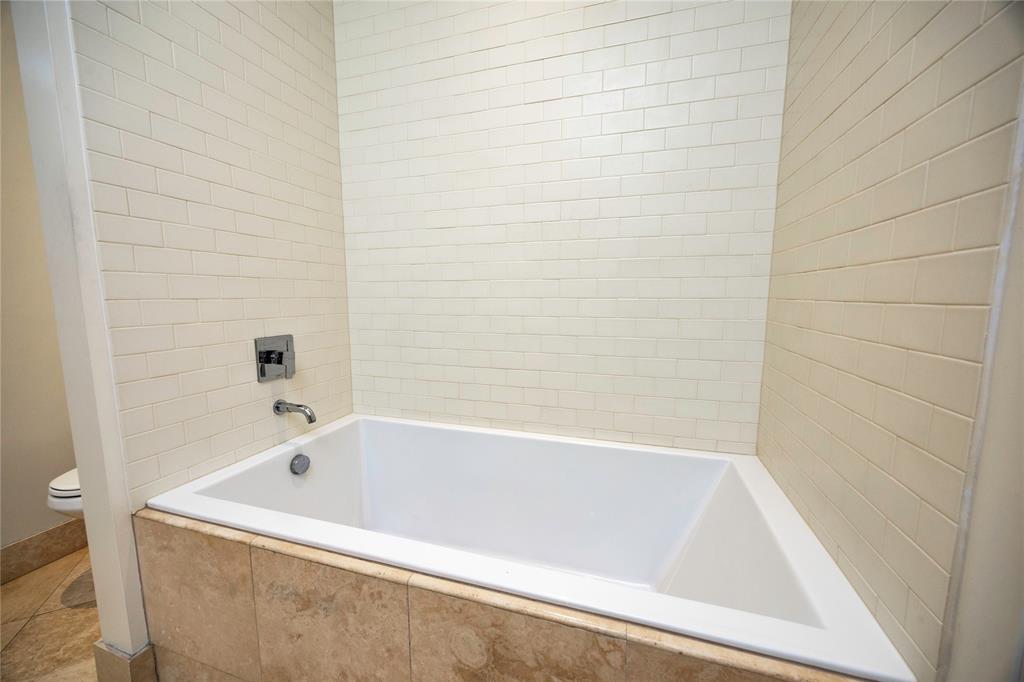 1409 Post Oak Boulevard #2103, Houston, Texas image 28