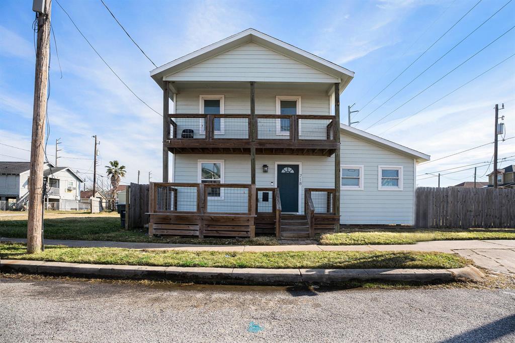 718 39th Street, Galveston, Texas image 1