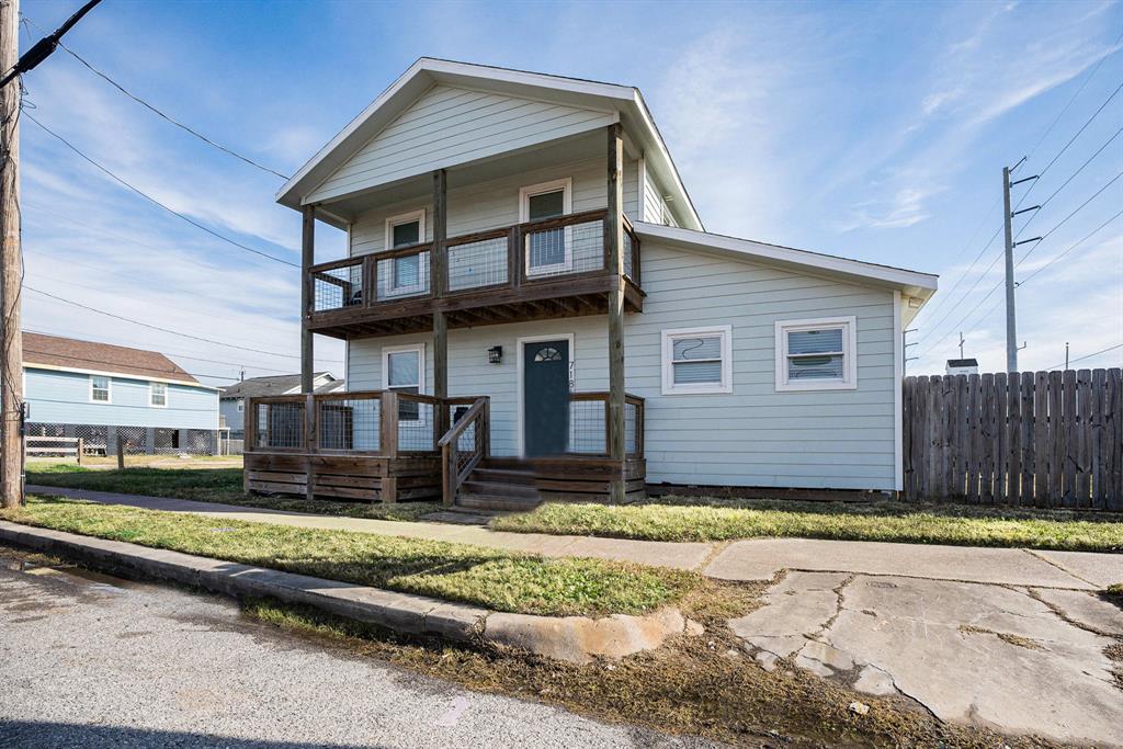 718 39th Street, Galveston, Texas image 2