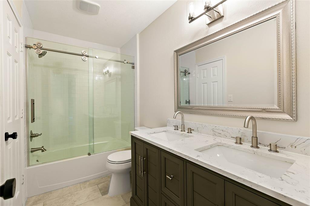 7 Woods Estates Drive, Conroe, Texas image 26