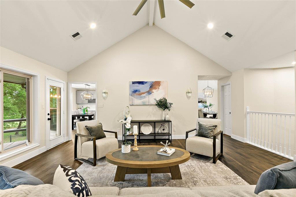 7 Woods Estates Drive, Conroe, Texas image 6