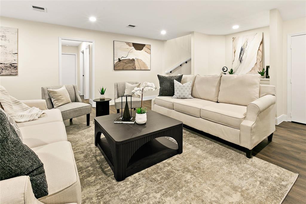 7 Woods Estates Drive, Conroe, Texas image 20
