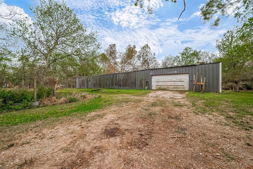 20611 Oak Forest Road, Damon, Texas image 40