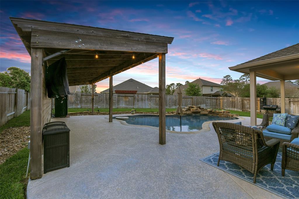 24015 Schults Meadow Lane, Spring, Texas image 33