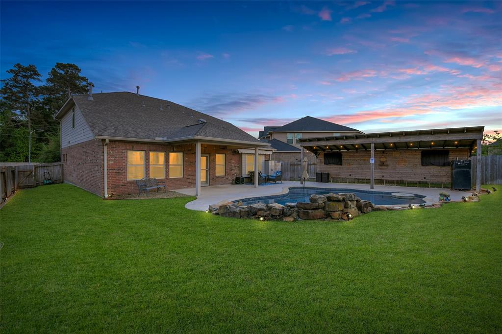 24015 Schults Meadow Lane, Spring, Texas image 28