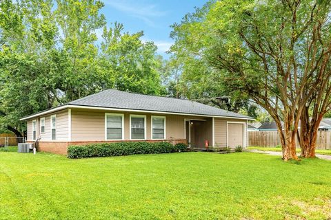 A home in Lake Jackson