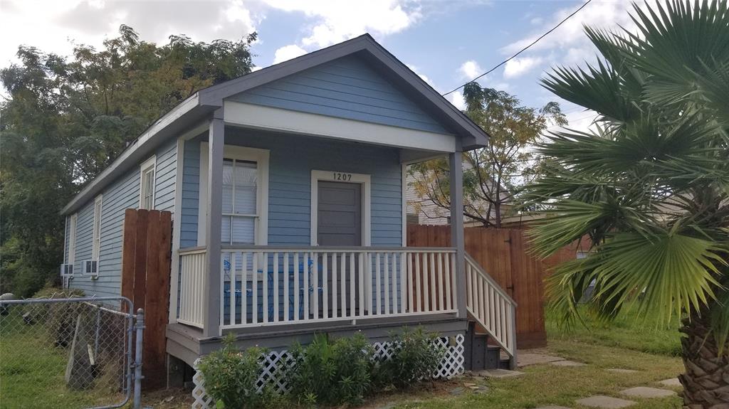 1207 29th Street, Galveston, Texas image 2
