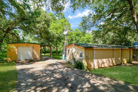 A home in Sealy