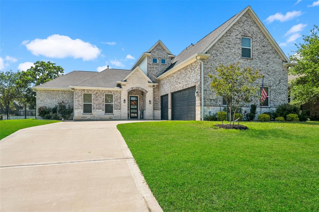 11 Waterford Way, Montgomery, Texas image 1