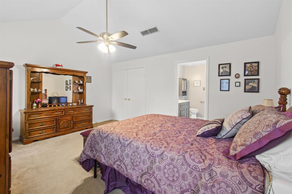 5011 Otter Peak Drive, Kingwood, Texas image 20