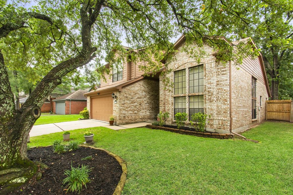 5011 Otter Peak Drive, Kingwood, Texas image 3