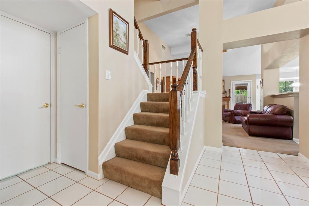 5011 Otter Peak Drive, Kingwood, Texas image 13