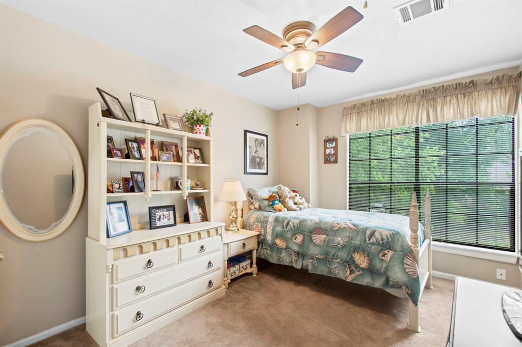 5011 Otter Peak Drive, Kingwood, Texas image 27