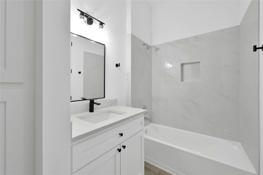 111 Capetown Way, Conroe, Texas image 30