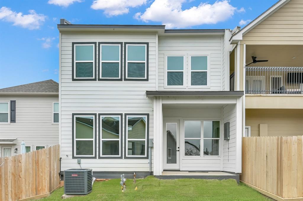 111 Capetown Way, Conroe, Texas image 33