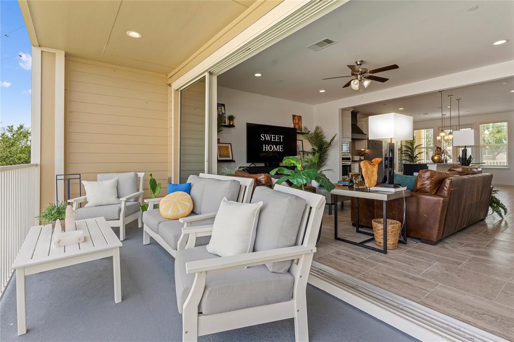 1304 Veranda Mist, League City, Texas image 12