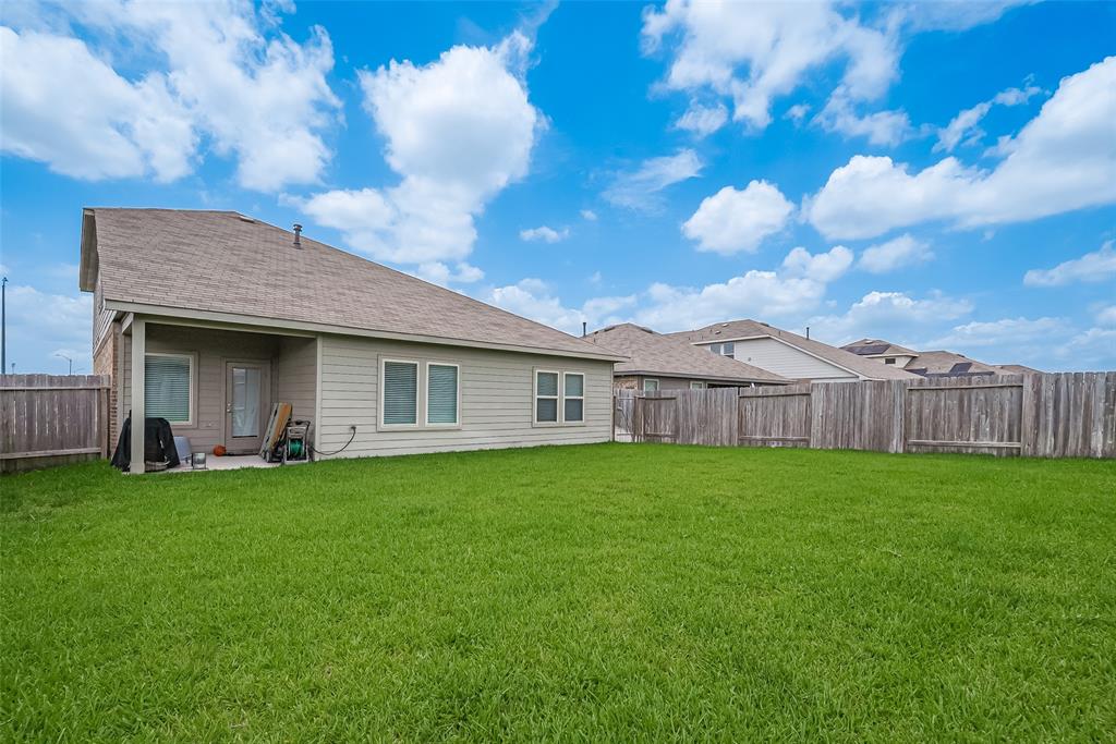 23514 Wedgewood Cliff Way, Spring, Texas image 41